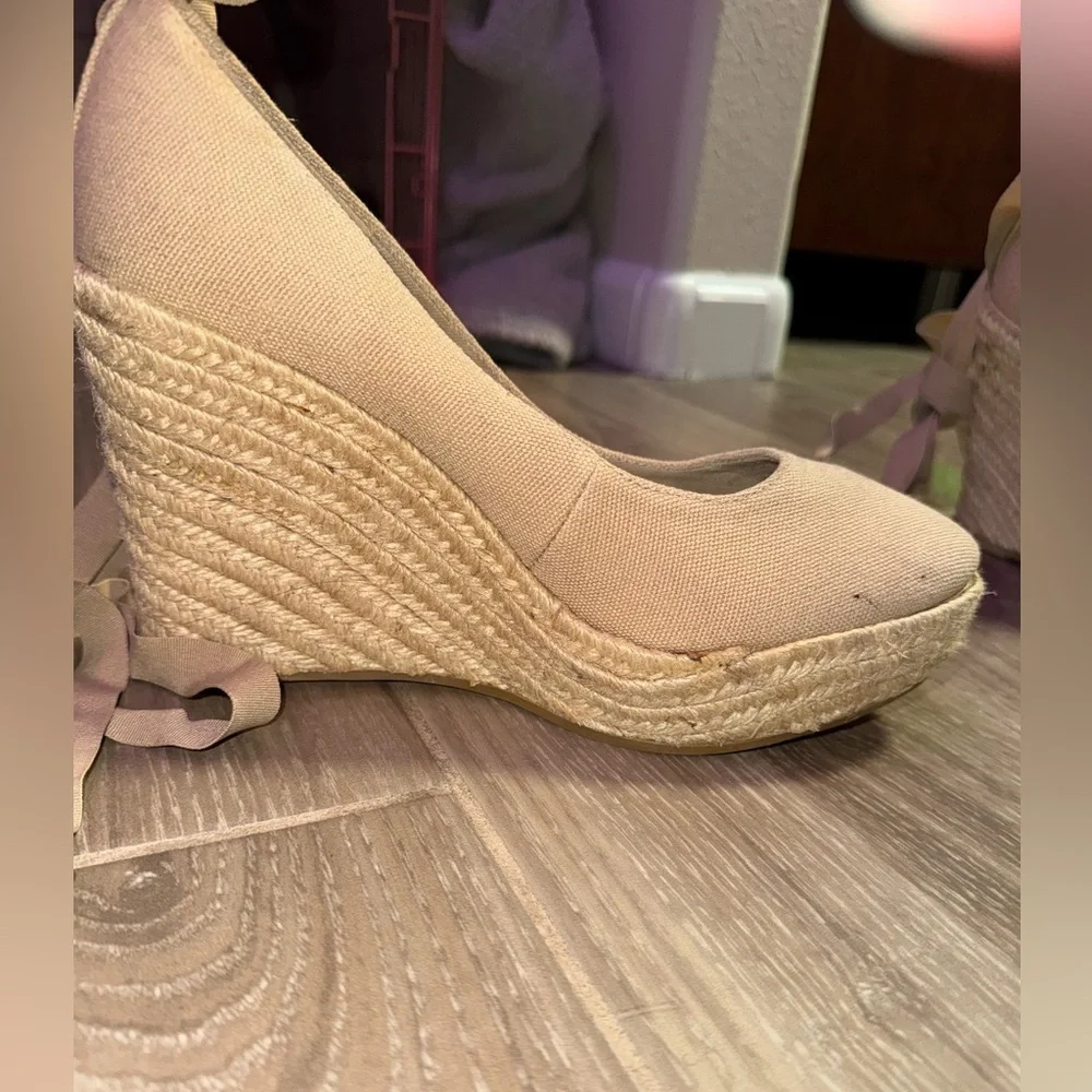 GIANNI BINI LACE UP TAN ROUND TOE ESPADRILLE WEDGES SIZE 9.5